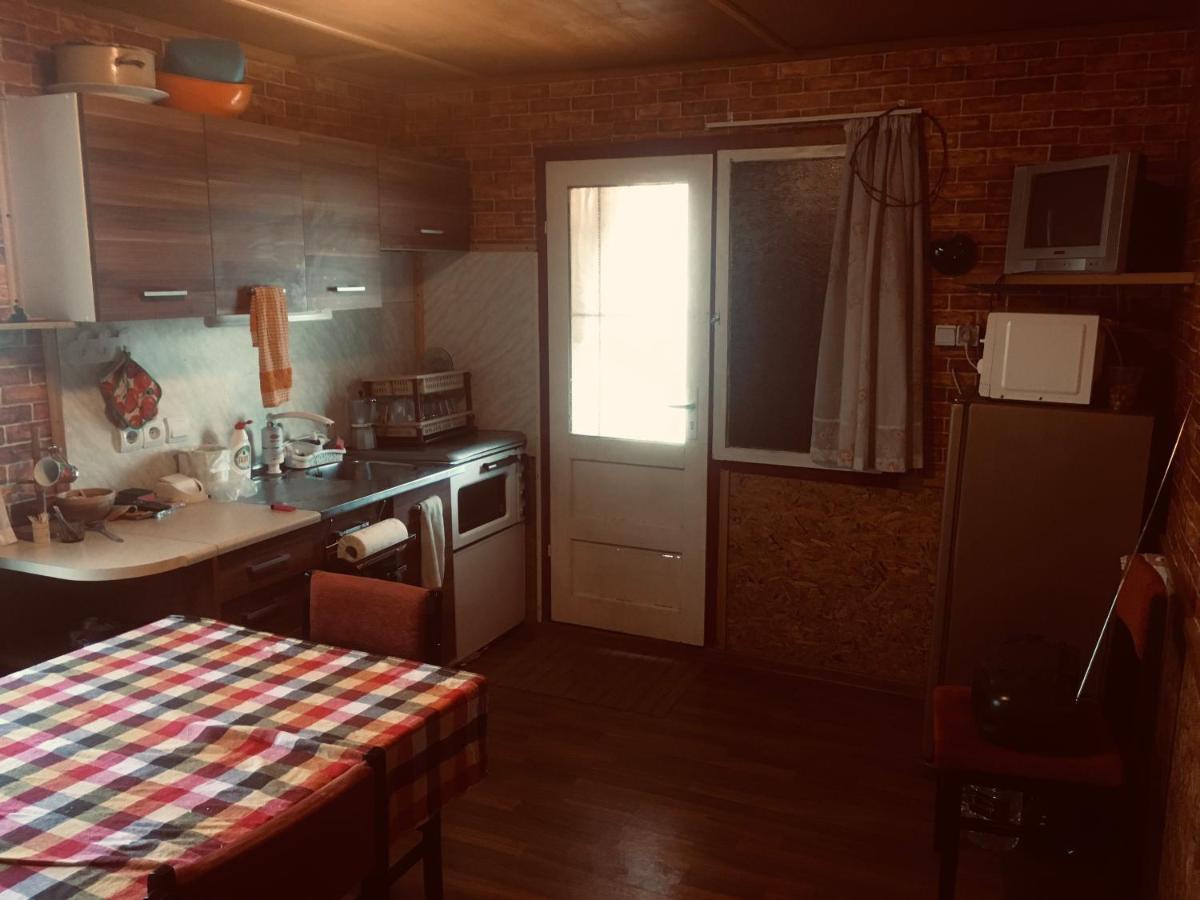 Бунгало- Bungalow Kavarna Esterno foto
